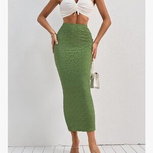 Elegant Green Textured Skirt